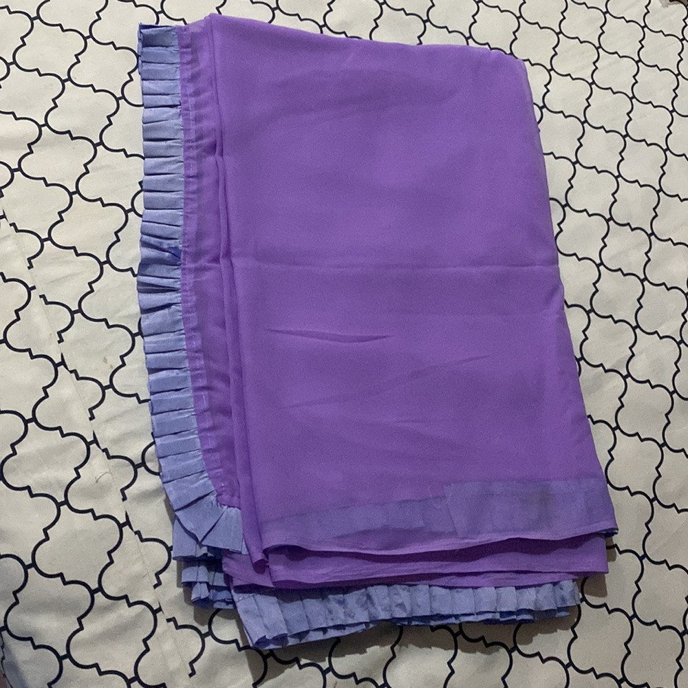 1500/-Designer saree with floor length shrug,absolutely an eye catcher in lave… - Picture 10 of 14